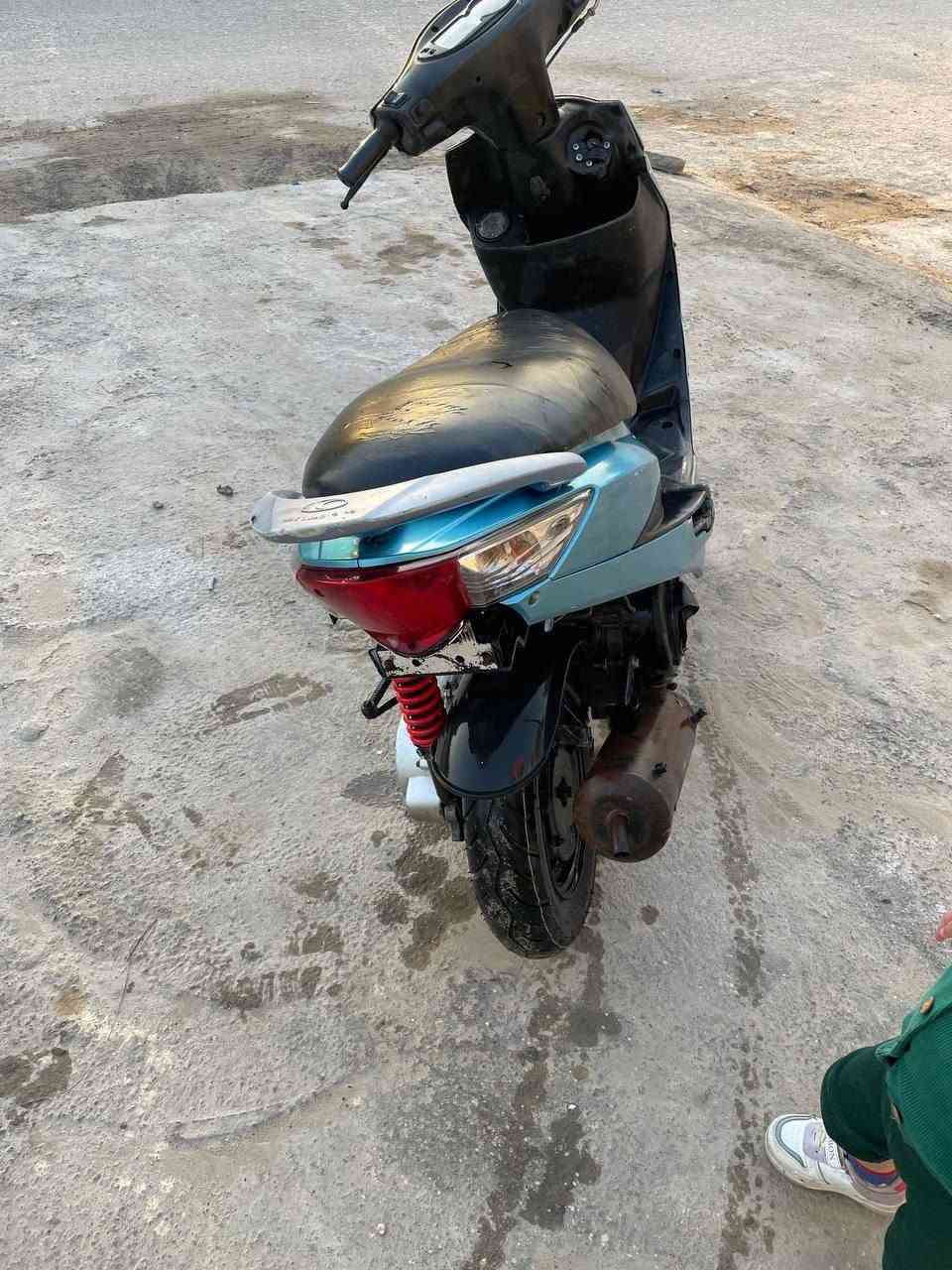 كيمكو جي بي 150 cc ياباني 
175 مكان الهاشميه
***********
