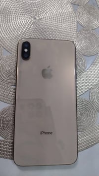 آيفون XS ماكس • ٢٥٦ غ.ب. • بطارية مستبدلة