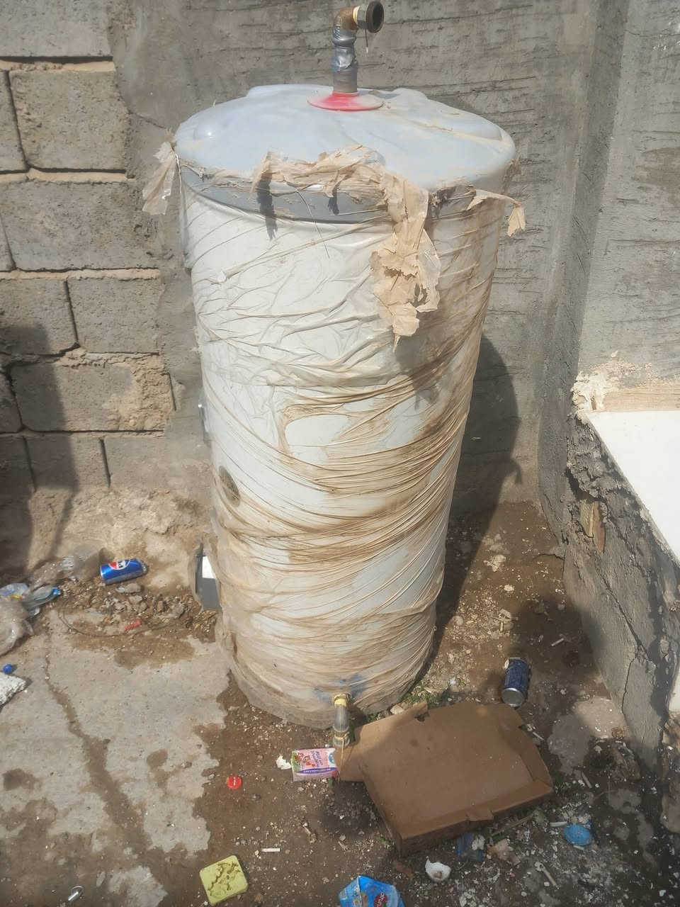 سخان • ١٢٠لتر • نظيف ٩٠٪