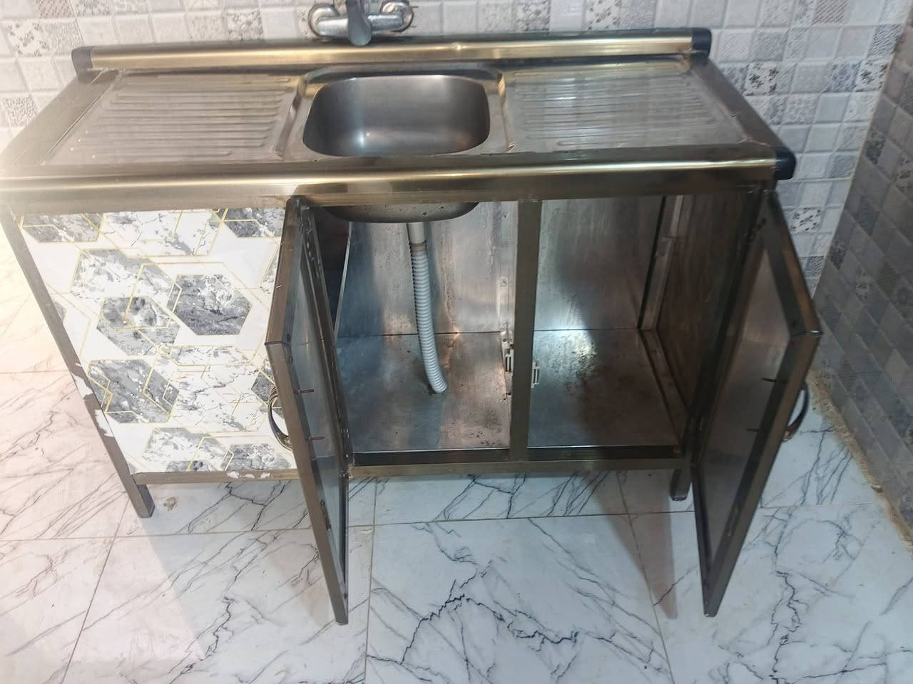 غراض مستخدم بيع او مراوس..شراي يتصل ***********..يوجد توصيل.
