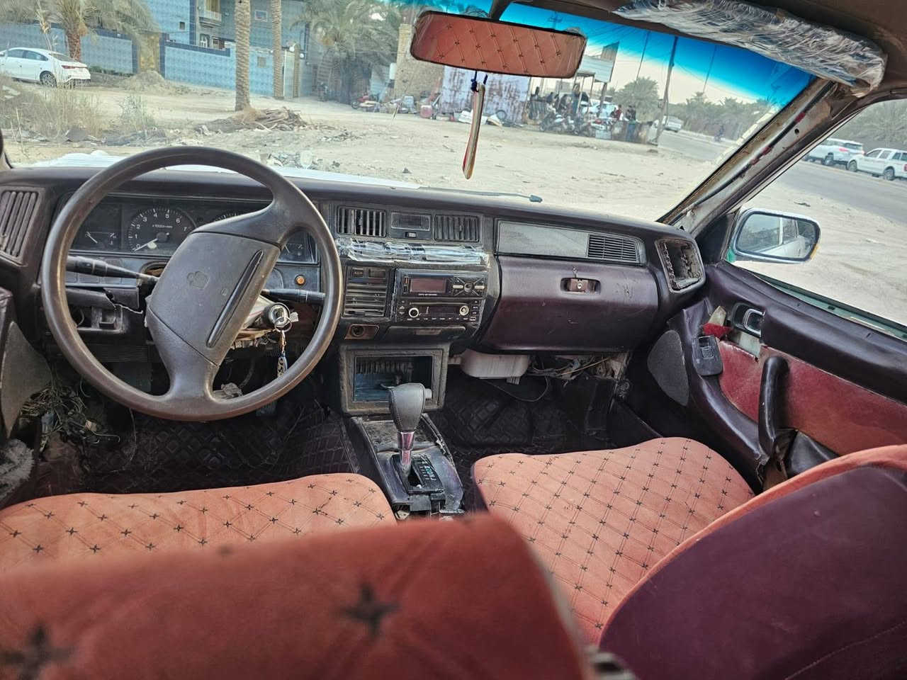 سيدان • ١٩٨٨ • محرك ٢٥٠٠