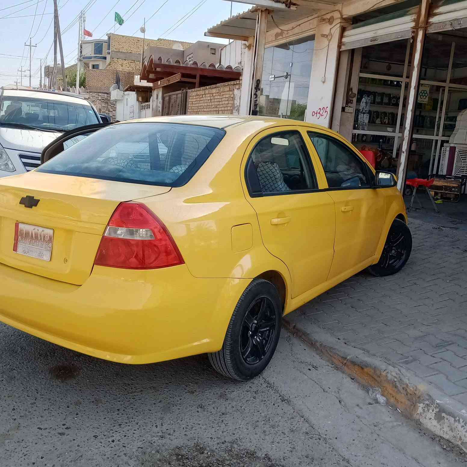 افيوه  خليجي للبيع،2007 رقم بابل  جاهزه من كلشي كير و مكينه  وحداديه وتخم تاير جديد  صبغ جديد  العنوان الديوانيه  للاستفسار الرقم ***********
