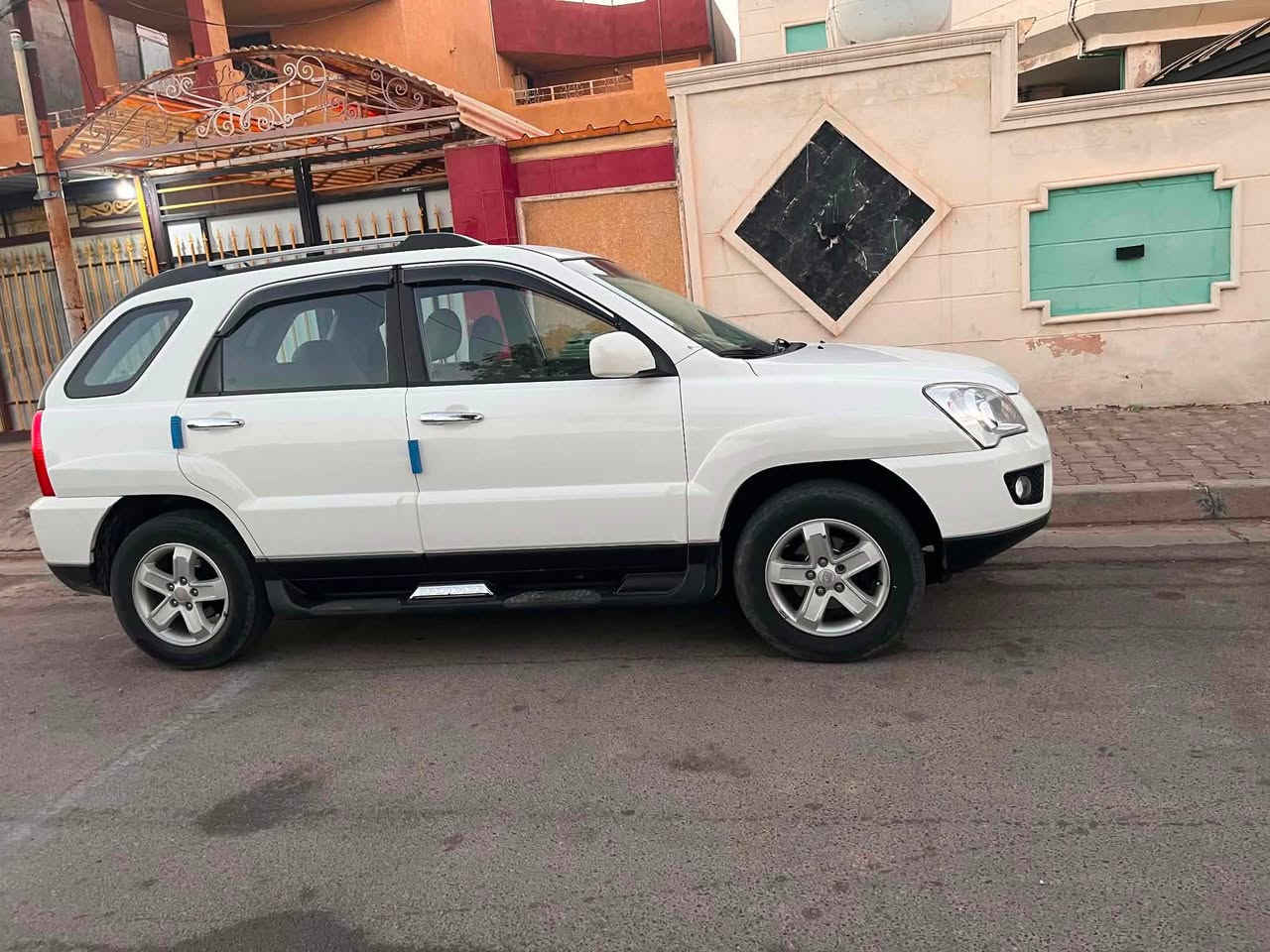 السلام عليكم ..
كيا سبورتج 2009 خليجي داخل بيجي صاج د مكفول من الصبغ فقط بارد صغير بخشم الجاملغ سيارة نظيفة جدا ماشية 137 الف حقيقي ياشر كلوب بالدشبول عند سرعة 120 كتلوك الشركة بيها رقم بغداد انكليزي السعر 120$

مكان بغداد المحمودية 

***********

***********
