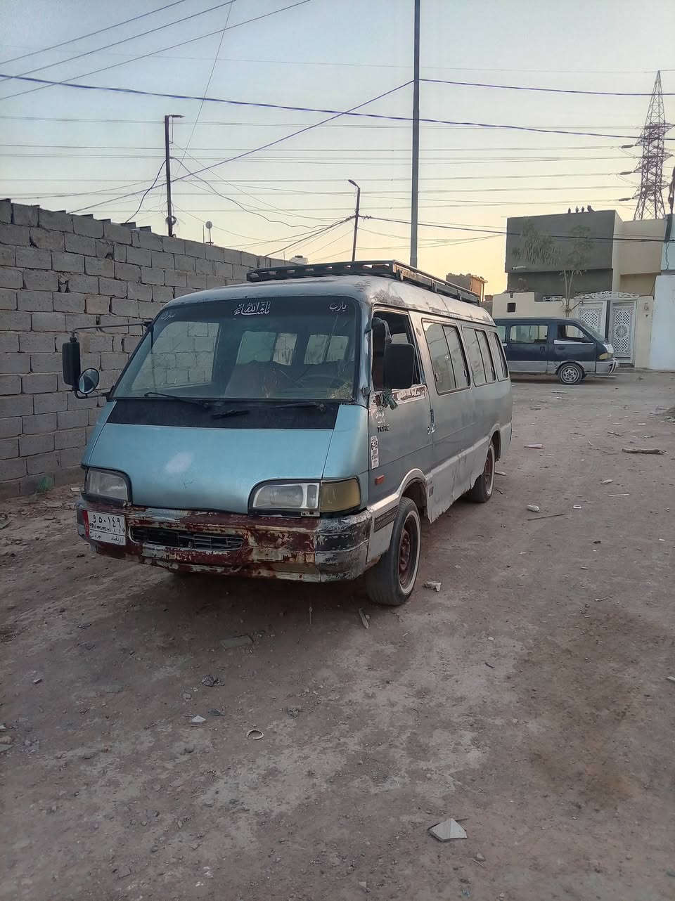 السلام عليكم مكلف بلنشر  كيا اسيا ٩٥ جاهزه كير مكينه اكسل راعيه موجود وكاله او مداور هيئه مصفره مرور مطلوبه ٥٠٠ ينكطعن من سعره تاخذ صافي  السعر ٣٦ مكاني نجف مكلف بلنشر ***********
