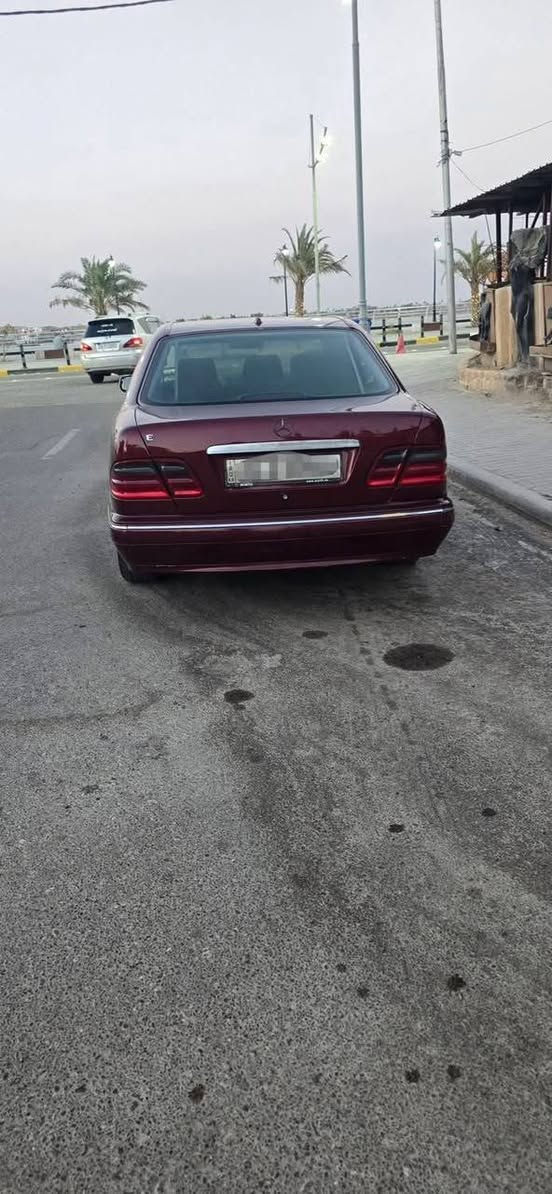 ***********
السعر : ١١٠بيه مجال

#مكان السيارة بصره 

-------------------------------------

السلام عليكم 

للبيع او  مراوس 

مرسيدس ام عيون  موديل 2000 اصل  وارد الماني  صبغ عام  سيارة جاهزة بدون نواقص  رقم اربيل تحويل او وكالة  بشرط ثاني يوم 

تفاصيل👇🏻

1_ بصمة ⁦🗝

2_محرك6V✈️⁦⁩+كير تبترونيك مكفولات ⁦

3_تبريد شغال❄️ قطعتين⁦

4_كروز سرعة🔒 

6_مراية داخلية+جانبة عاكسة 🔍

7_تحكم ستيرن ⚔️

8_ كشنات كهرباء ⚡️

9_تجاوي خلفية قلابة ✨

10-بردة خلفية  💡

11-شاشة اعطال🖥

12-كشنات خزن   🖤

13-انارة ترحيب 🔦

14_ جام ازرق 💙

15-دبل ايرباك 

16-ويلكب 18 AMG تو سايز  +تخم تاير جديد

17-اشاير بلمري💡

18-صدر امامي خلفي جديد ⚔️⁦

19-مري شفط

20-جلد ⚔️
