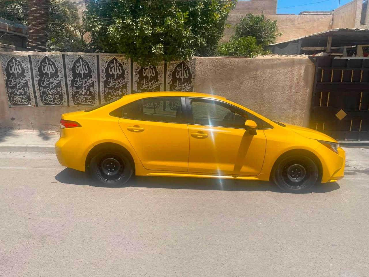 كورلا  2023 وارد امريكي حادث موضح بل صور بدون دواخل سعر 141 وبيها مجال  مكاني بغداد  ***********
