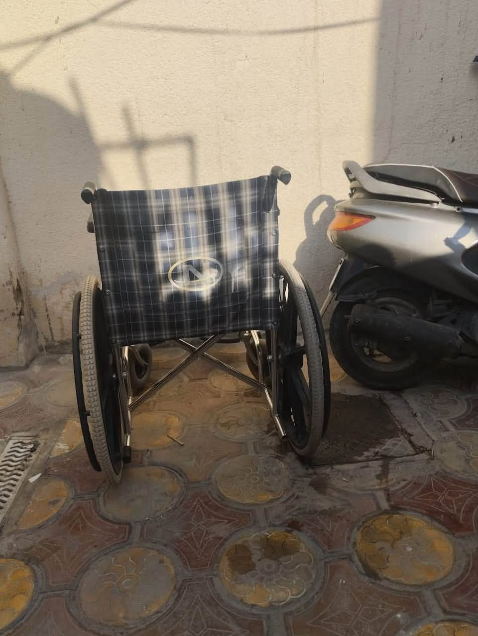 عربانه مال معاقين استعمال قليل

سعرها ١٢٠ وبيها مجال 

عربانه نضيفه تايرات نفخ 

مكاني نجف حي الميلاد
تواصل واتساب 👇🏻👇🏻👇🏻👇🏻

***********
