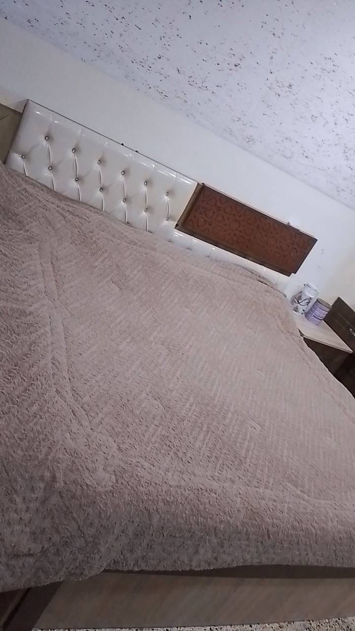 غرف نوم اربع قطع خشب عراقي شرط نطيف سعرها 425 رقم ***********
