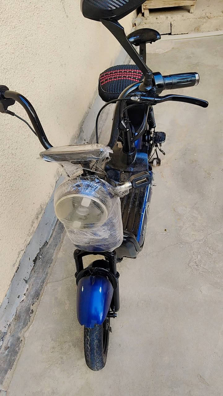 باسكيل شحن للبيع حجم١٤بطاريته زينات مابيهن شي نظيف بصمه ريمون يشتغل بك لايت يشتغل بس اشاير مايشتغل سعره مناسب ١٠٠وبي مجال متوازي على بيعته ‏‪***********‬‏
