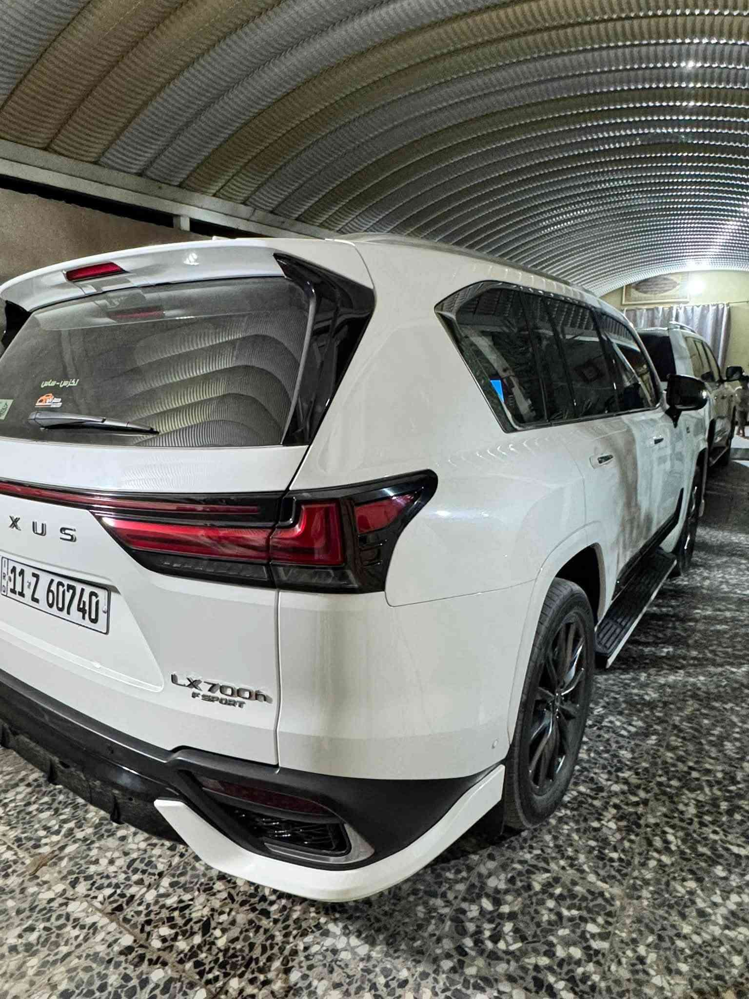 لكزس 2025 (LX700) نانو مغلفه ماشيه45 الف سعرها 14 شده قفل مكانها بصره ***********
