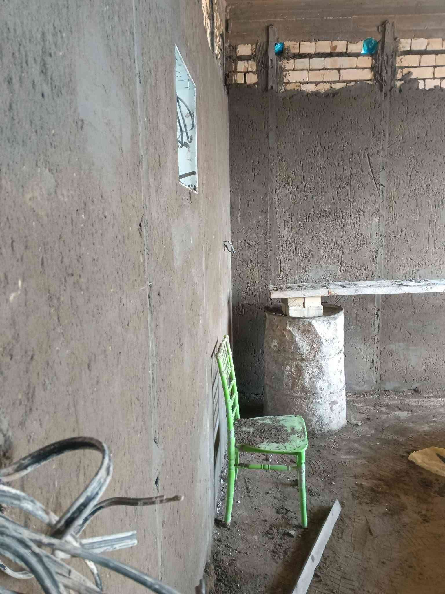 السلام عليكم خلفه جص وبورك شغل نضيف تشميع داخلي خارجي تصفير حمامات ومطابخ متواجد كادر حسب كميه العمل داخل بغداد العمل *********** والي يحب يشوف الشغل بعينه بالخدمه
