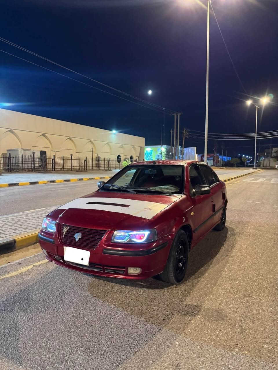 السلام عليكم 

سمند خصوصي لون ماروني
سياره كير مكينه حداديه تبريد ثلج تخم تاير 
سياره بس كشره شوفت عينكم سياره متجايه بدون شاصي سياره ما ذب عليه إذا جناي ومال خبزه 
رقم كربلاء الماني سنويه 2017 
تجي تكلب وتشوف سعرها ( 30 ) وبيها مجال 
مكاني النجف ***********
