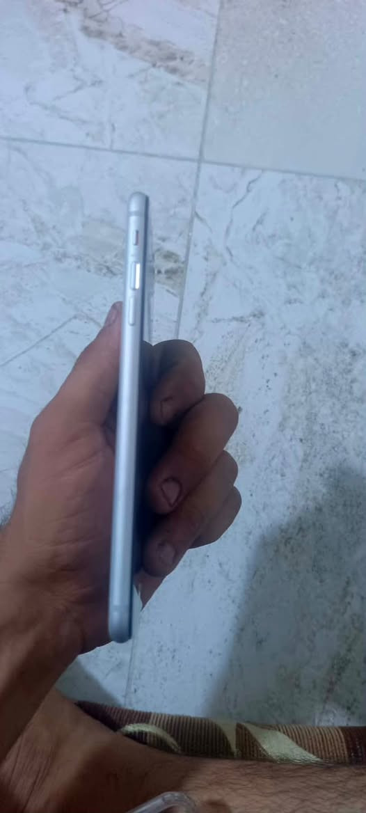 سلام عليكم ايفون ٨ بلص مبدل بطاريه وشاشه وبصمه يردله تبديل لين واكف ضهر بي فطر جهاز حلو ونضيف سعرو ١٢٠ وبي مجال حك جيتك توصل عل رقم *********** مكاني دواسه وحي سومر
