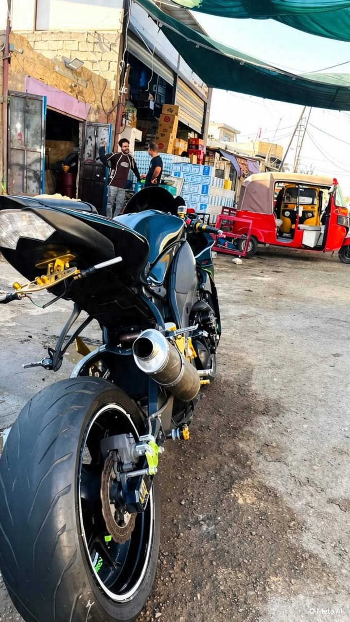 كاوسكي zx10R 2008
مكينة  1000
 شلعة ومعدل هاون بيها تزويد كهربايات كلها شغالة هاوزون أصلي دراجه شغاله نكره مكفوله من تدخين وصوت دشبولها أمريكي 
امكان بغداد تاجيات مكاتبة فقط   سعر 20 ورقه بال عراقي يطلع سعرها 3ملاين
دراجه كلش حلوه عوزها اشوية ترتيب
رقمي ***********

