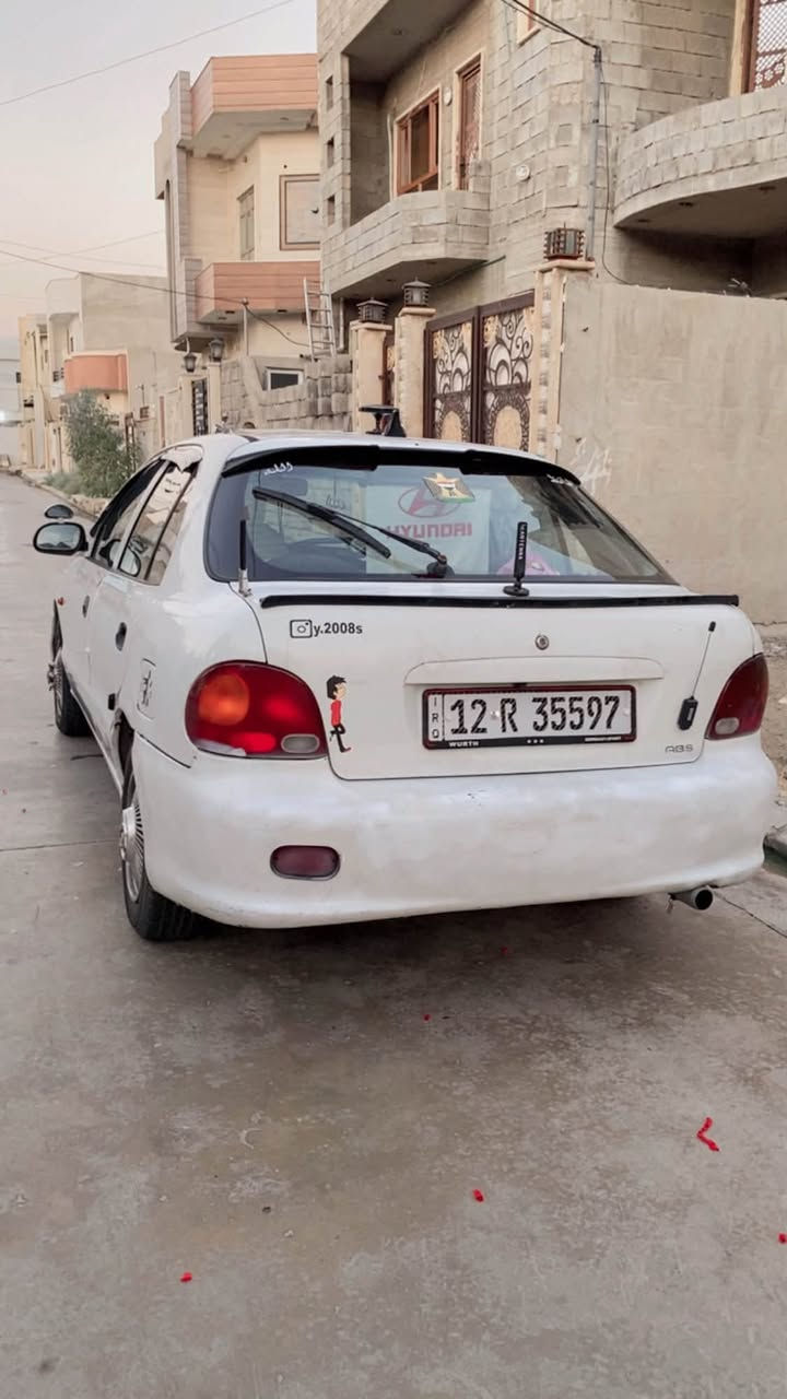 سلام وعليكم سياره للبيع اكسنت هونداي مديل ٩٥ محرك شرط كير شرط  بدون ضرار الدشبول مكسور وداخل السياره حيل نضيف وحلو تبريد تدفيا شغال شاشه كفل مركزي السياره ما ينرادلها ربع السعر 34 اتصل وب عيني *********** تحياتي للجميع
