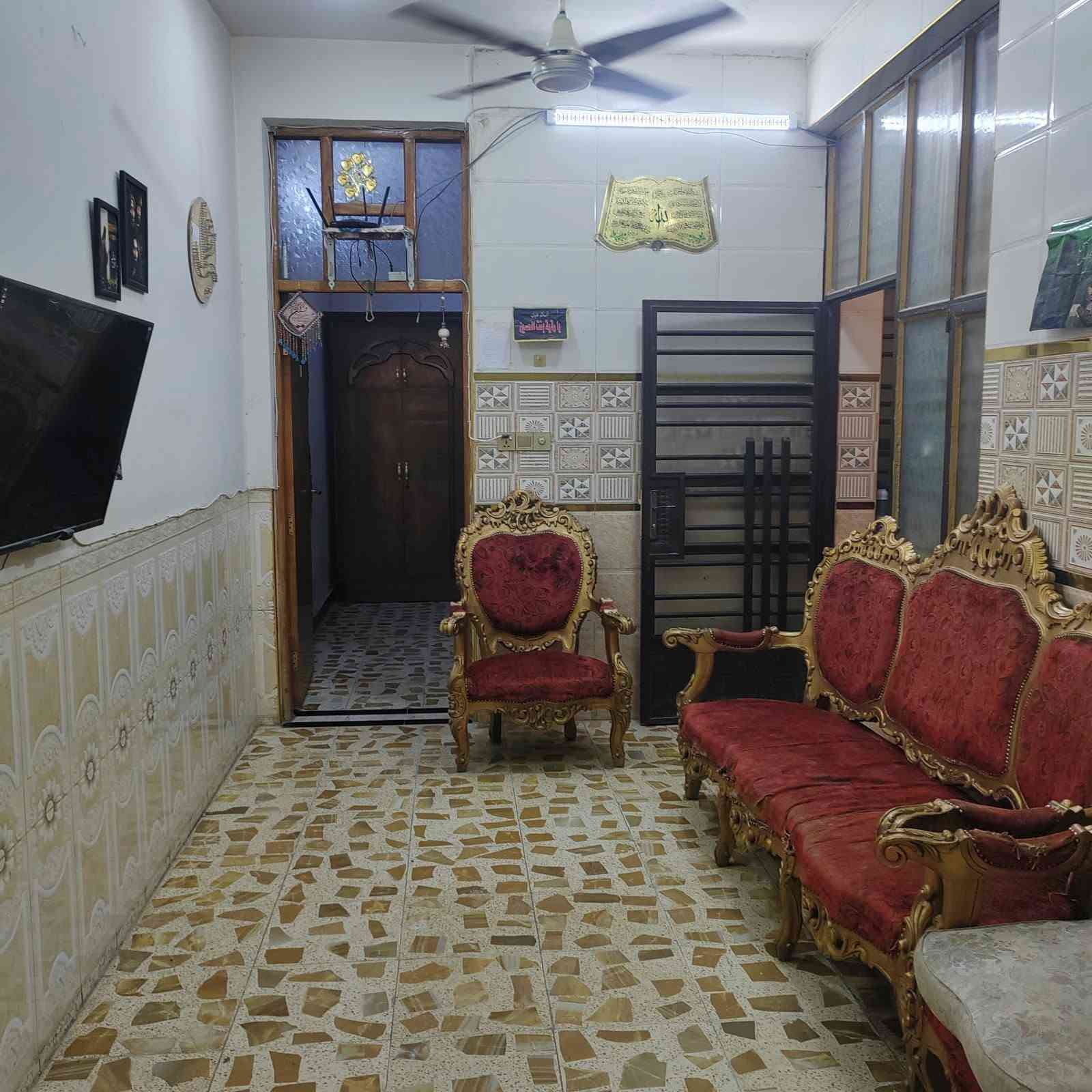 البلديات الضباط الثانيه • ١٠٠م • صاله ومطبخ
