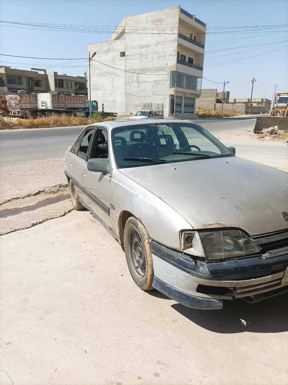 سلام عليكم
اوميكا ٢٠ موديل ٩١ سنويه عضم ٢٠٢٨ ينتهي كير مكينه شرط نضافه كدام العين شرط التحويل سعر 25 بي مجال بسيط بيها كابون بانزين رقم نينوى 
 ما متواجد بل فيس استفسار عل رقم 
***********
***********
