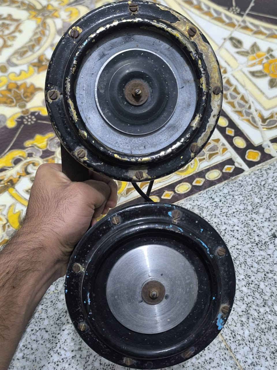 سلام عليكم بوش البيع سعره ب١٥٠ وبيه مجال ***********
