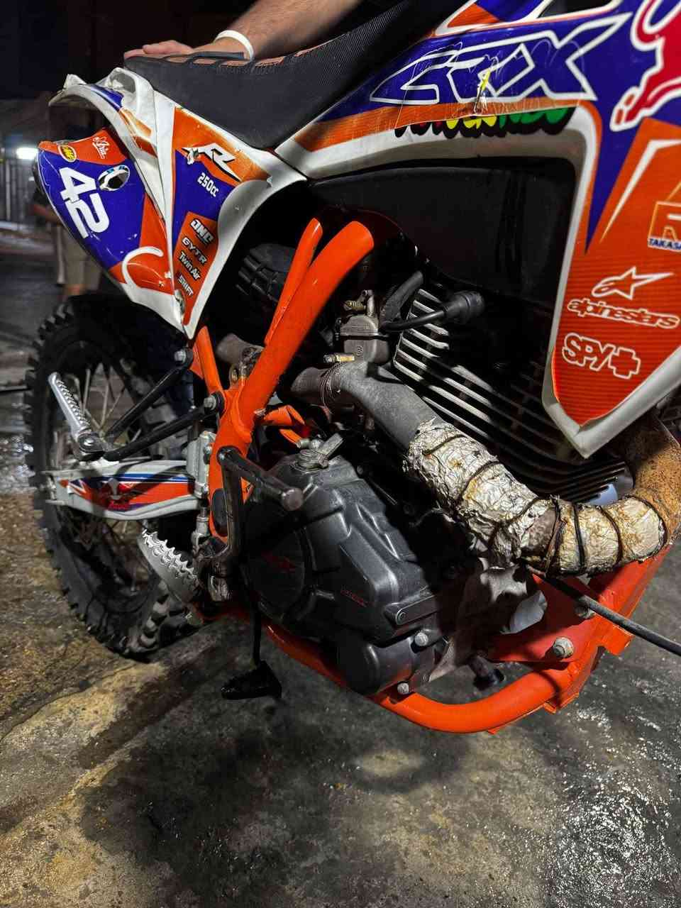 قفاز crx موديل 2024
مكينة 250cc
المكينة مكفولة من التنقيص والتبخير شلعة ومعدل
ينرادلها ترتيب 
السعر 750 وبيها مجال مستعجل عليها
مكاني بغداد الشعب
*********** بغداد, العراق
