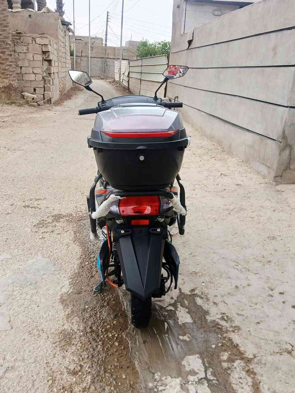 موطور شحن • الرمادي • قابل تفاوض