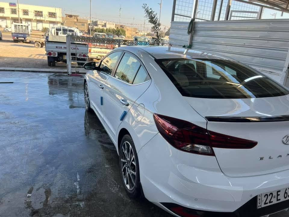 السلام عليكم
الانترا 2020 للييع وارد خليجي فوول مواصفات للاخير  

كفالة عامه شرط السونار اي اختلاف اني اتحمل السونار 
السعر 110 ورقة وبيها مجال ان شاءالله 

للتواصل  *********** اتصال فقط
