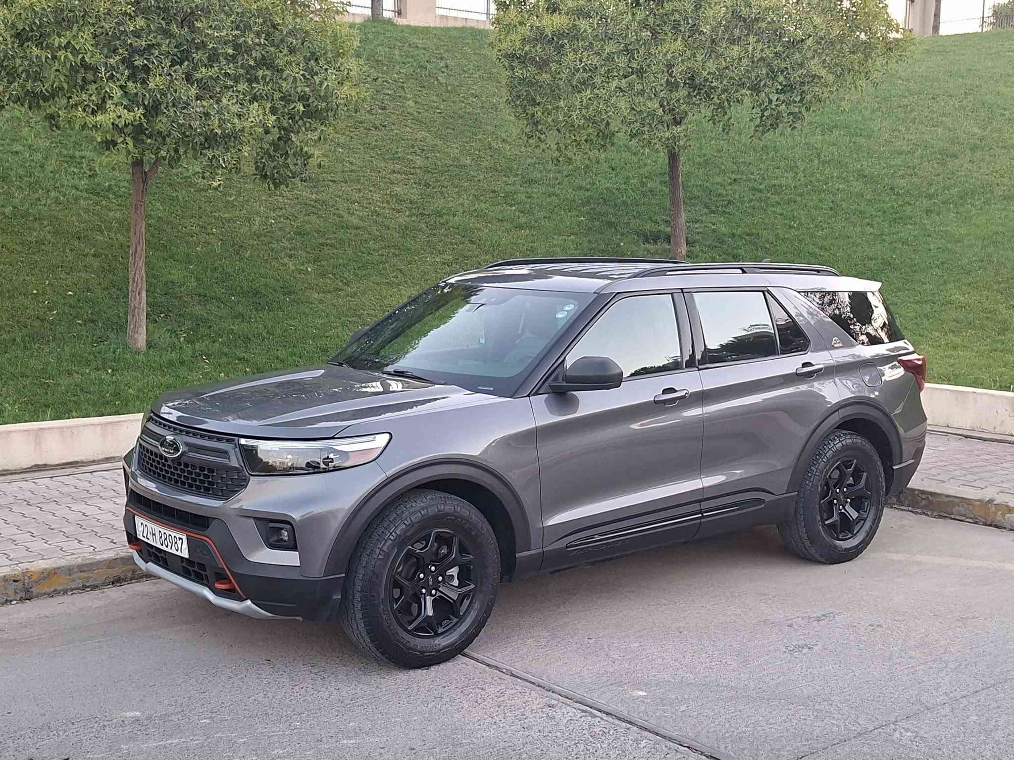 بسم الله الرحمن الرحيم
‏Ford Explorer 2022 Timberline 4WD
السياره مرقمه جاهزة هزة رقم سنوية جديد بسمي السيارة 

الموديل : 2022

اللون :  نفطي 

 العداد :  44 مايل 

السعر : 253

 حجم المحرك : 4 سلندر (2,3L تيربو )
السيارة حادثها كلش خفيف بجم كبس بدون ايرباك رقم شاصي موجود بالمنشور 

المواصفات : Timberline

دبل اكسل 4WD
بصمة تشغيل 
كاميرة امامية و خلفية( 360 )
بصمات ابواب 
كراسي جلد لون زيتوني 
كراسي امامي تدفئة 
كراسي خلفي VIP تدفئة 
صندوق كهربائي  
كشنات كهربائي 
كشنات خلفي كهربائي
كشنات تدفئة 
كشنات خلفي تدفئة 
ستيرن تدفئة 
حساسات امامي وخلفي 
تشغيل عن بعد 
بصمة ترحيب 
عدد المقاعد (7) راكب 
رادار  وحساس امامي وخلفي
كشافات 
بريك بصمة Auto stop  
دبل صالنصه
بعد هواية مواصفات السيارة حيل نضيفة جاهزة مابيها اي نقص بشرط كير محرك تبريد كهربايات كله بشرط هزة رقم سنوية  جديد بسمي السيارة مكاني سليمانية سعر253مجال للطيبين  للإستفسار اكثر اتصل ***********
