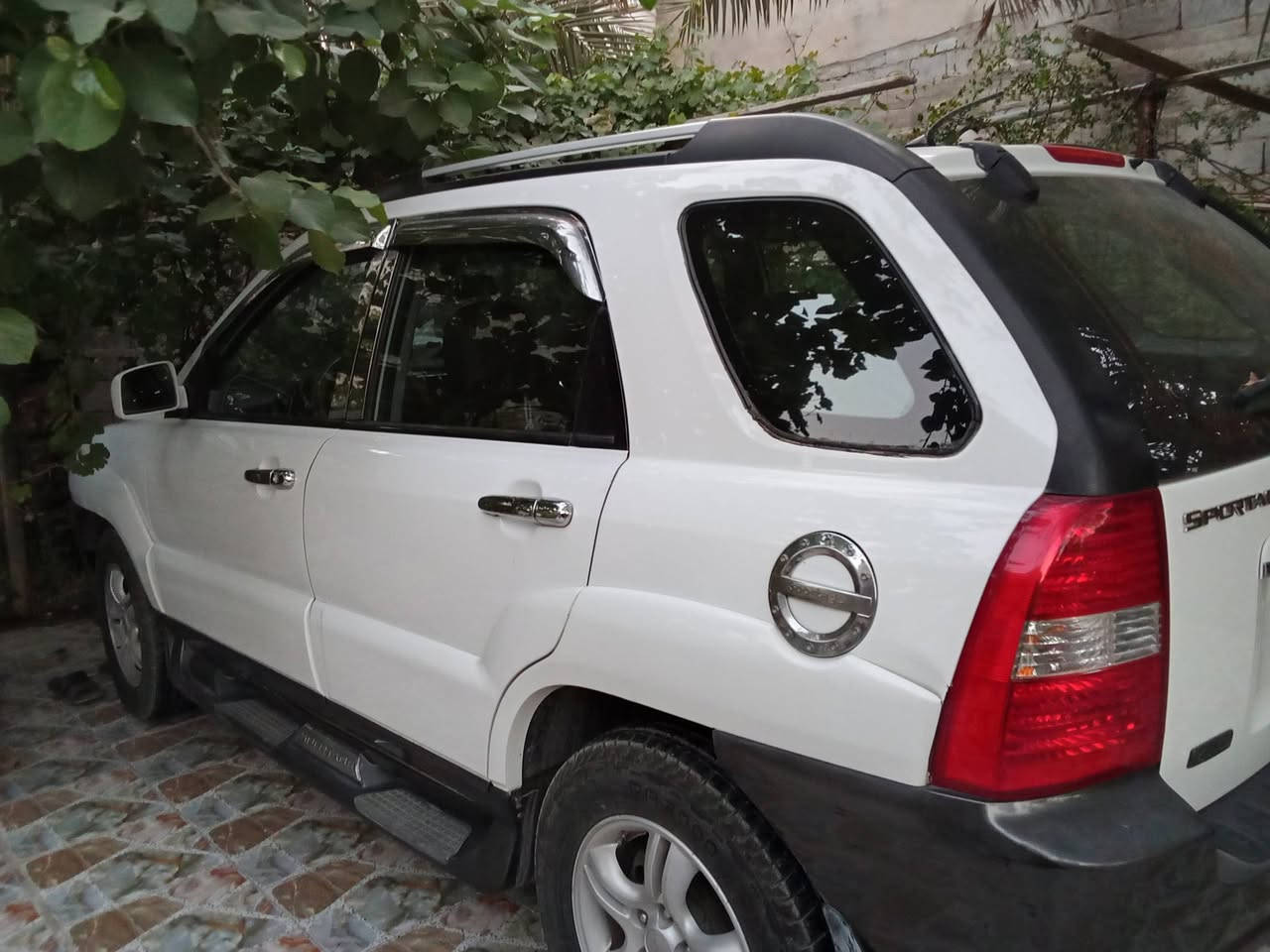 سيارة سبورتج موديل مقفول قفل اي قطعة صبغ مابيهة  2008  سعرها 125 ورقة
وبيهة مجال مكانها ديالى بعقوبة تقاطع السادة 
رقم لهاتف ***********
