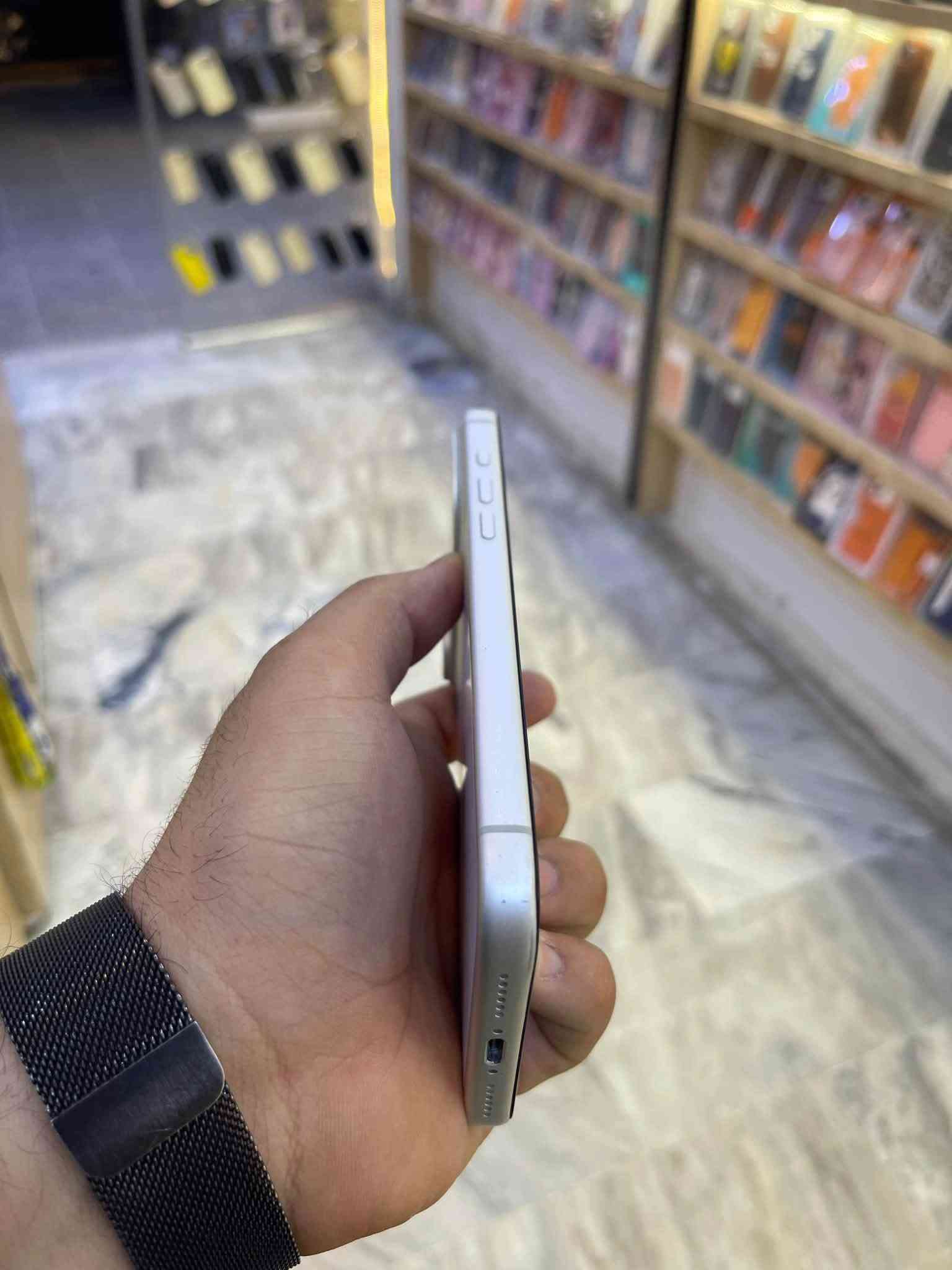 ايفون 17 برو ماكس • ٢٥٦ • شاشة مبدلة
