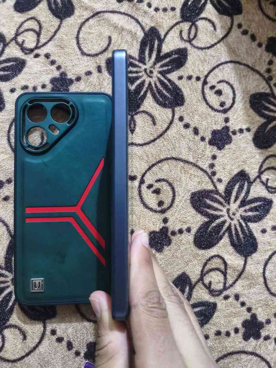 سلام عليكم البيع اسم الجهاز TECNO POVA 7 Ultra 5G  سعر 350 وبيه مجال نتصل عل رقم‏‪***********‬‏
