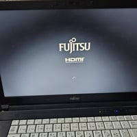 متاح لابتوب نضيف حيل مكاني الشعله 07716497963  نص مكتوب في الصور: - حو...