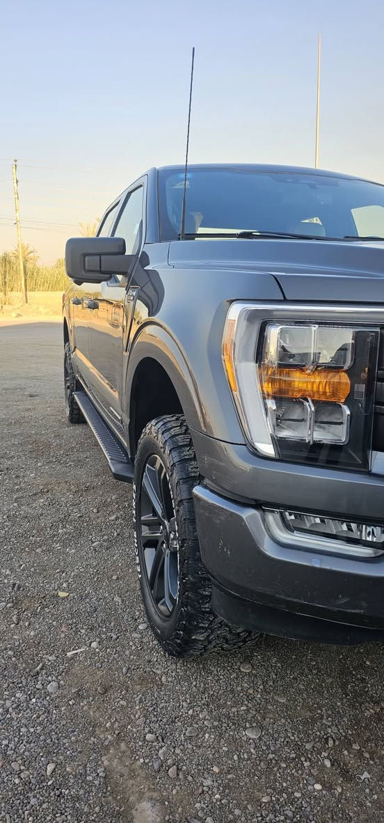 فورد F-150 بور بوست هايبرد
موديل 2023 فئة PowerBoost
بيع مستعجل جدا
دفع رباعي تاير 20 إنش .تخم جديد
ماشية  71 ألف 

 مواصفات السيارة ✅
كامرات 5  كير طرح 
كشنات جلد 
هواي بيها مواصفات مينعدون
سيارة فول عدة الفتحة 
شاشة كبيرة مع سستم صوت
حوض بدي + غطة بدي اصلي 
درج بدي نشرة لد شباك
شاصي1FTFW1ED1PFA94598
سيارة واكعة عليها شجرة  بدون تبديل اي قطعة 

رقم هاتف صاحبها
***********
