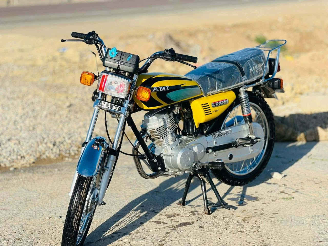 دراجه للبيع موديل 2025 اسكنر مكفوله من كلشي سعر 600 وبيه مجال للشراي ***********
