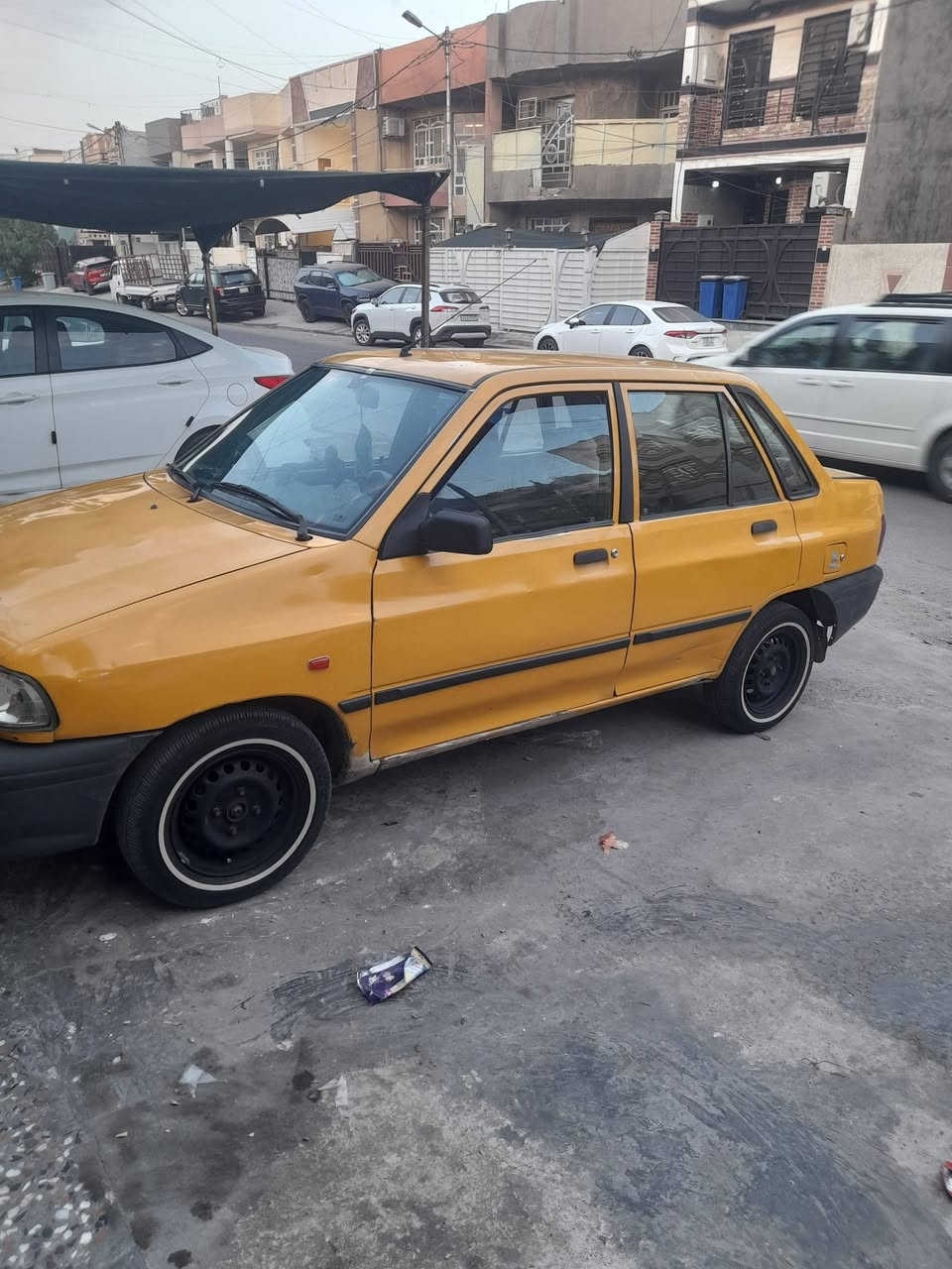 السلام عليكم شباب سياره سايبه مديل ١٢ مكينه وكير نضيفات شواصي مكفوله صدرهى نضيف تبريد شغال سياره كامله ما نقصهى اي شي هيئامصفره غرمات ٥٠٠ اني ادفعهن سياره تحويل مباشر سعر ١٨ ورقه مكان حي الجامعه رقم ***********
