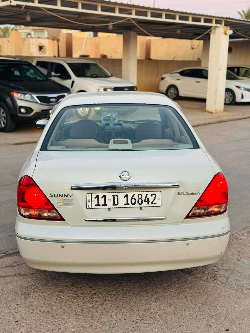 تحيه طيبه...
سني للبيع 2008
كير اوتماتيك 
لون صدفي 
ماشيه 216
استخدام شخصي صبغ قليل موضح بصور 
سياره بأسمي.. 
سعر 98.. 
سياره جاهزه وبلعافيه علياخذها... 
***********
