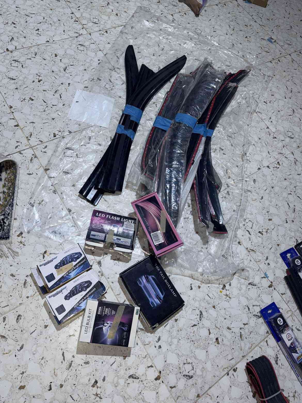 خەرازی جوانکاری  سەیارە بە نرخێکی  زۆر هەرزان دوقات کەمترە لە هی بازاڕ هیچ عەیبێکی نیە گشتی تازەیە دوکانەکێکە اخرێ هەموی بەنرخی  جووملەیە بۆ داواکردن  نامە بنێرن یان  پەیوەندی  بکەن‌***********
