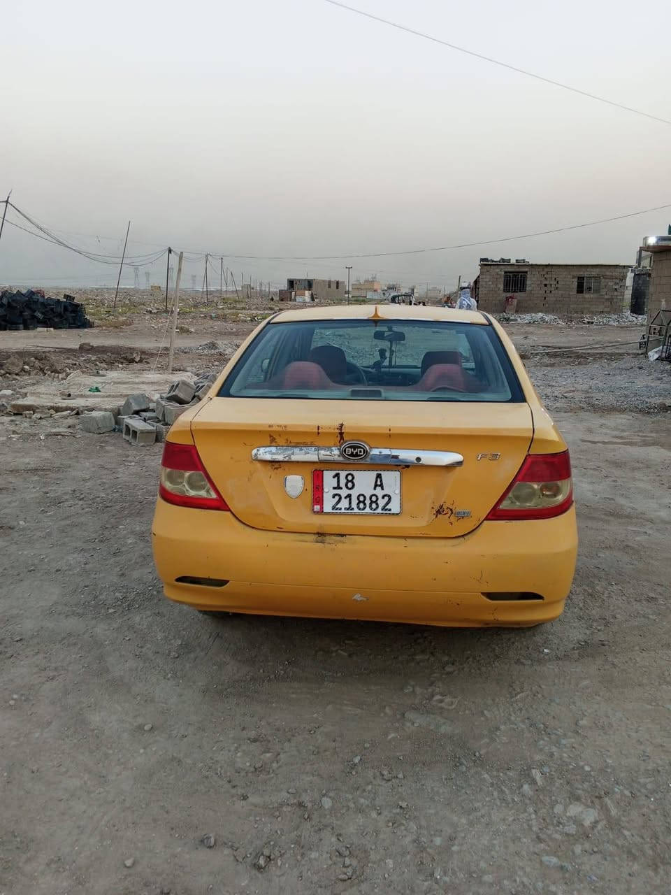 سلام عليكم بي وايدي موديل ٢٠١٣ سياره بأسمي مكينه مكفوله صدر خير من الله تخم تاير جديد سنويه ل ٢٨  شروع وطني شرط التحويل تبريد عاطل كهربائه كله شغاله العنوان بغداد ***********
