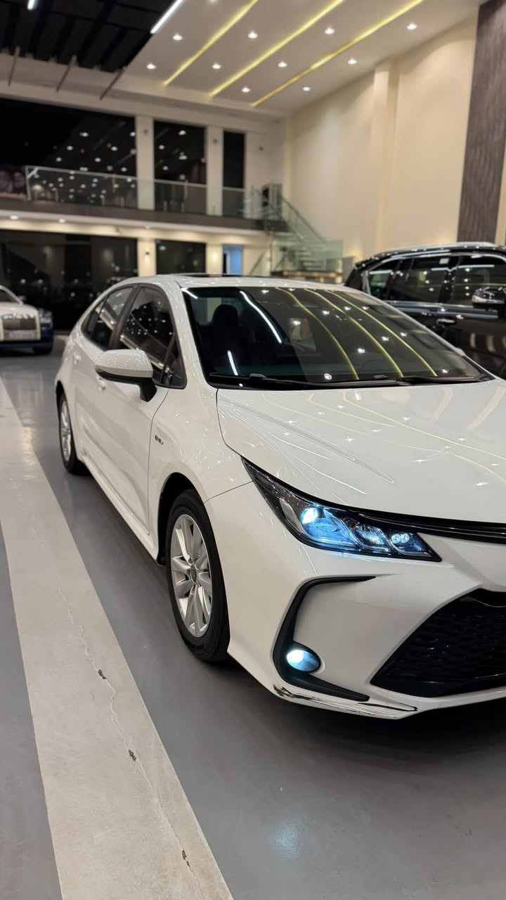 🏎️ كورلا هايبرد 2025 HEV / فول مواصفات

 🛑 السياره مكفوله من البارد والصبغ 

🛑 الممشاه / km 24000 قابل للزياد

🛑 رقم السياره شبه مميز 

🛑 داخل جلد لون احمر 

🛑 مقاعد كهرباء / فتحه سقف 

🛑 عليها سبايدر بلادي 

🛑 عليها عازل حراري 

🛑 ملاحظه / السياره فقط بيها رصعات في القماره اثر الاستخدام 

🛑 السعر / 25.500 مليون دينار عراقي بيها مجال بسيط

🛑 الهاتف / ***********

🛑 العنوان / بغداد معارض النهظه / خلف الشارع الرئيسي
