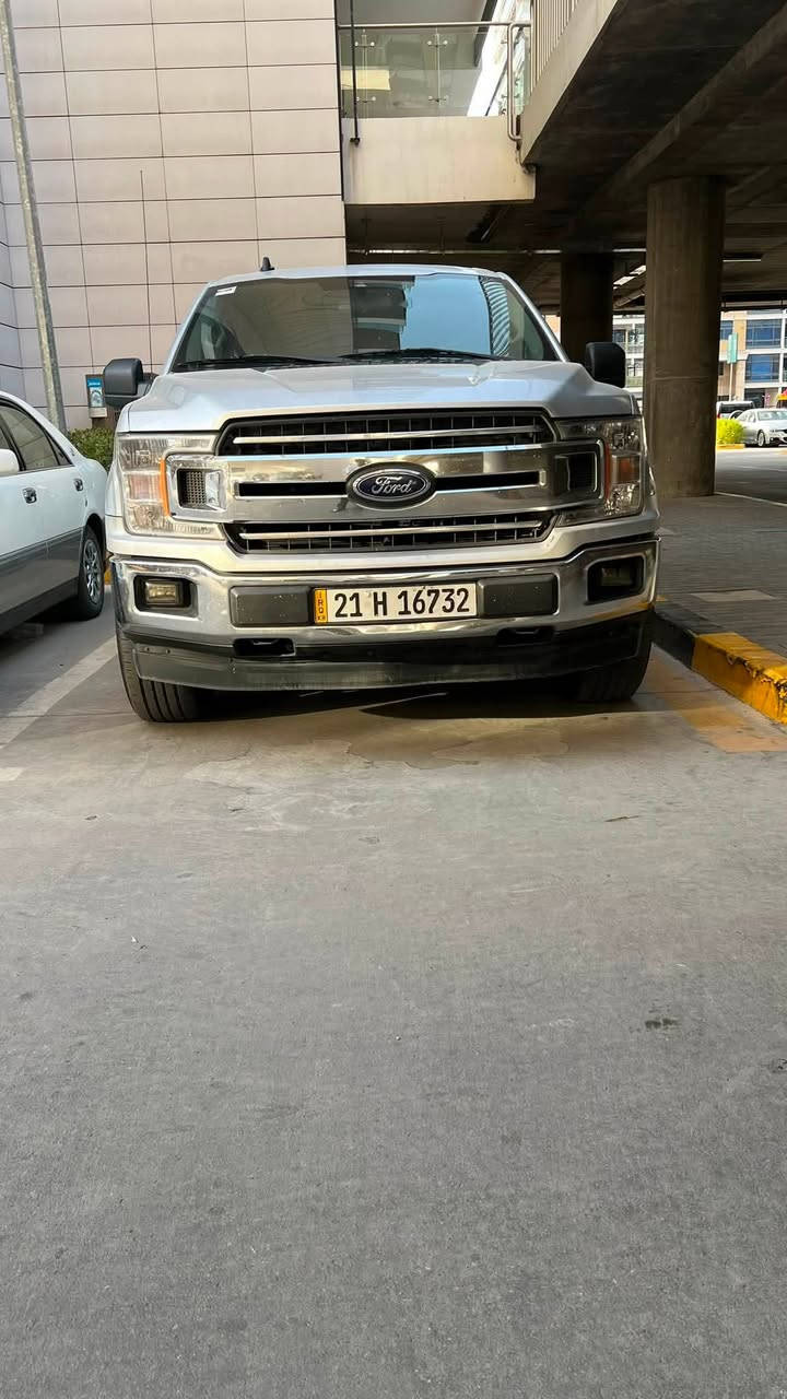 سعر مناسب فورد F150 موديل 2019 محرك 5000 يعني 8 سياره بسمي هزه قبل كم يوم يعني هزه جديده  سنويه جديده نهاية 20231 باب طويل بدي قصير المرغوب السعر 189 مكان سياره بغداد مجمع بوابة العراق ***********
