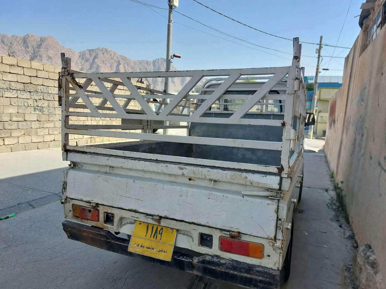 سەرەتا بەناوی خوای گەورەی مەهرەبان سەلەک تەشی هاڤ بۆ ڤرۆشتن گيڕو مەکینە مەزبووت بەشەرتی فیتەر ڕەقەم شانسی مەزبووت مەنەفیستی هەیە کارەبای مەزبووتە ماڵی کەسابەتە ئی مەحرز نیە ئی ماڵە سەحری ٢٧ گەڵاو مەحملە شوین لەقەزی ڕانیەم *********** فەیبەر وەتس ئەپەی لەسەرە
