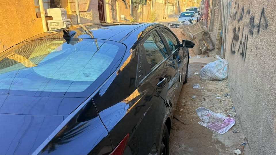 السلام عليكم 
الانترا 23 
الموصفات:
🔘بصمة تشغيل 
🔘بصمة أبواب
🔘بصمة صندوق 
🔘تشغيل عن بعد
🔘رادار امامي رادار خلفي وجانبي
🔘مانع تصادم بريك ذكي 
🔘مدخلين شحن واوكس و واير ليس
🔘تبريد بيانو منفصل
🔘كاميرا خلفية دوارة
🔘مانع تصادم 💥 
🔘حساسات اطارات 
🔘مثبت سرعه Cross
🔘قيادة ذاتية 
🔘اضوية اماميه LED
🔘نضام ترحيب عند الاقتراب 
🔘مانع انزلاق 
🔘تدفئة بالكشنات
🔘انارة اضوية اوتوماتيك
🔘3 أنظمة قيادة (eco,Nor, sport) 
🔘زر عرض الكاميرا 
🔘سايد بريك بصمه
شاشة متصلة 
سيارة مكينة كير تبريد جديد 
او السونار موجود او الحادث موجود
سيارة ليبل واحد ايرباكات سليمة 
مكاني بغداد الشعلة 
***********
سعر 138 وبيها مجال
