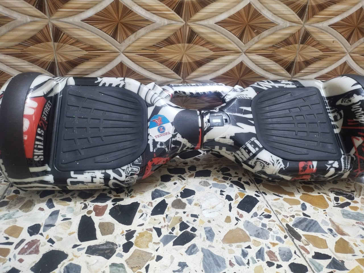 السلام عليكم سكوتر الذكي للبيع جديد بمعنى الكلمه ما صار هواي من اشتريته جديد من الربيعي بلوتوث ونشرات وبصمه وكامل مكمل السعر 90 وبي مجال الشراي يتفضل خاص العنوان بغداد الجديدة
