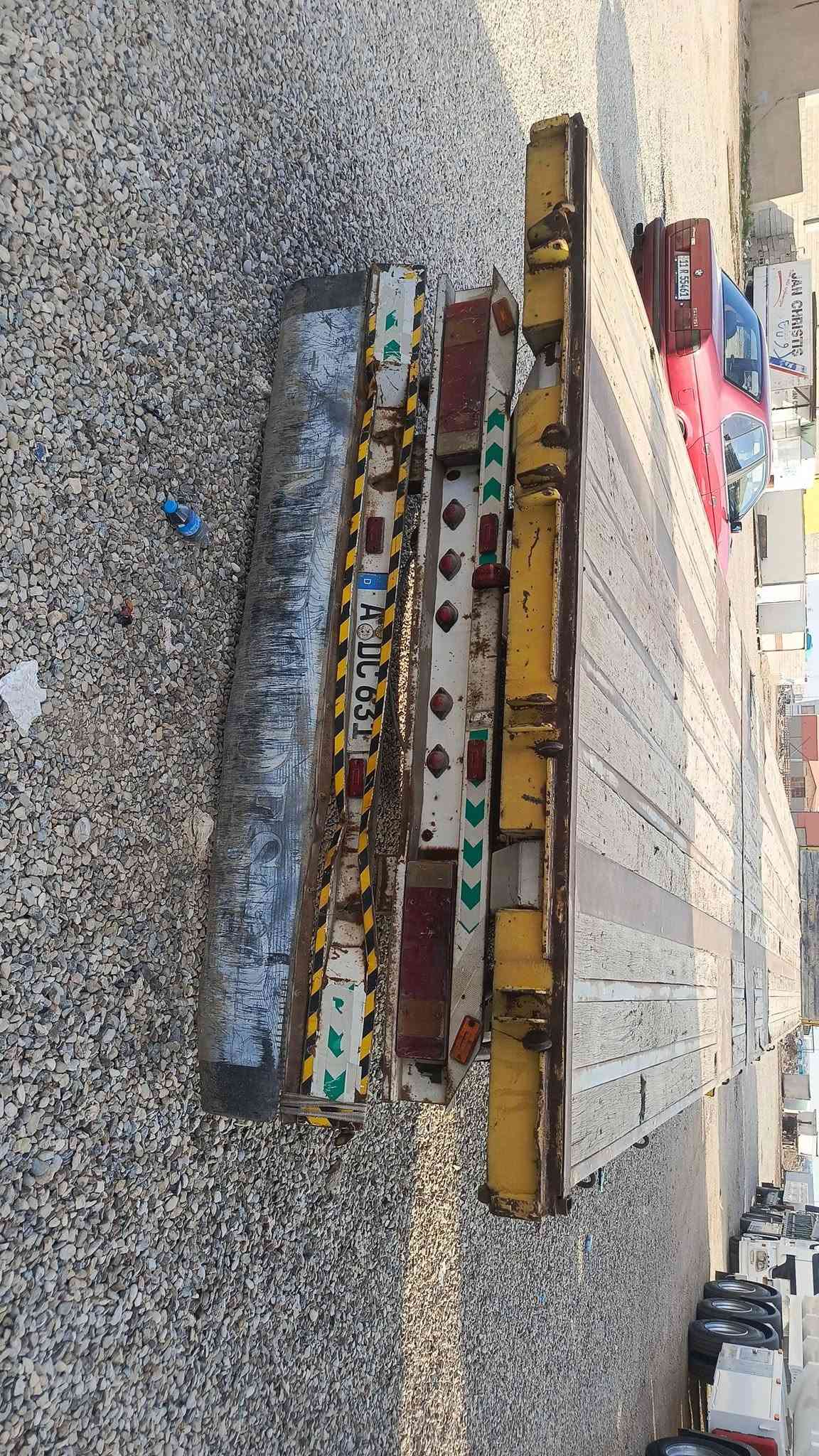 عربانه للبيع تخم تاير مطبخ وثلاجه وصناديق اردنيات قاعده سبيرات مكان العربانه بغداد سبع البور سعرها 55 وبيها مجال قليل ***********
