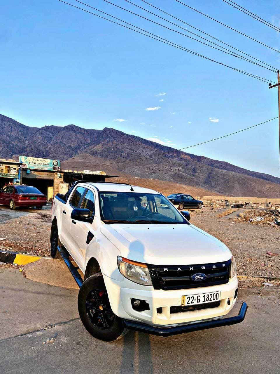 سەرەتا  بە ناوی خوای گەورە 

ماشاءاللە لە ماڵی هەموولایەك 

فۆرد ڕەنگەر مۆدێل ٢٠١٣ 

یەك دەرگای سایەق بۆیاغە  

سەنەوی تا مانگی ٦ی ٢٠٢٩ تازەیە 

بێ عەیبوو بێ نەقوستانی 

ماڵی پاكوو خاوێن  هیچ عەیبێكی نیە  

ژمارەی خاوەنی  *********** رانية, السليمانية
