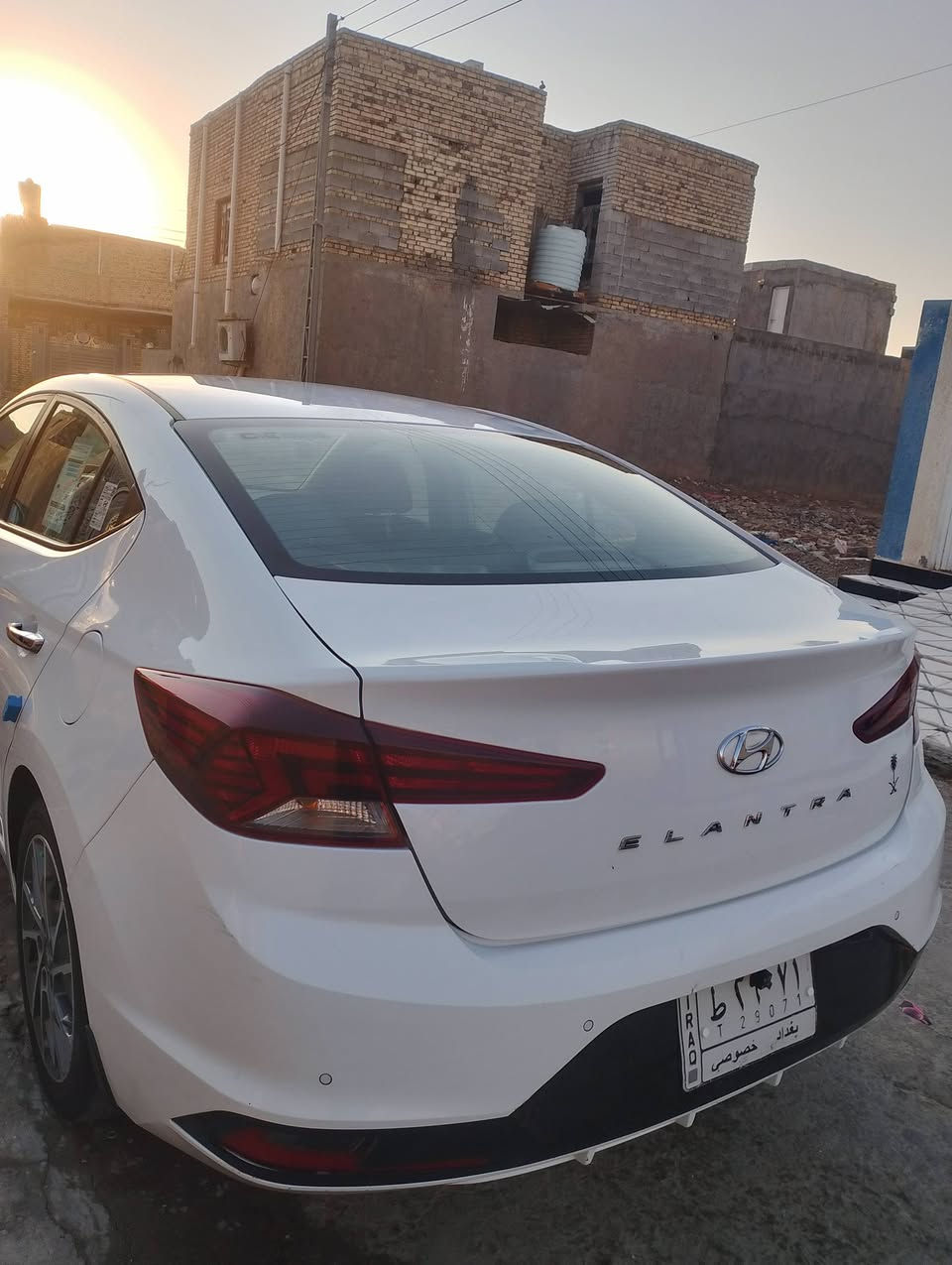 سلام عليكم
نتره للبيع موديل 20
خليجي فول مواصفات 

كله شغال نضيف 
سونار مرفق معه صور 
مكان ميسان 
***********
السعر 147وبيه مجال 

سنويه نافذه
