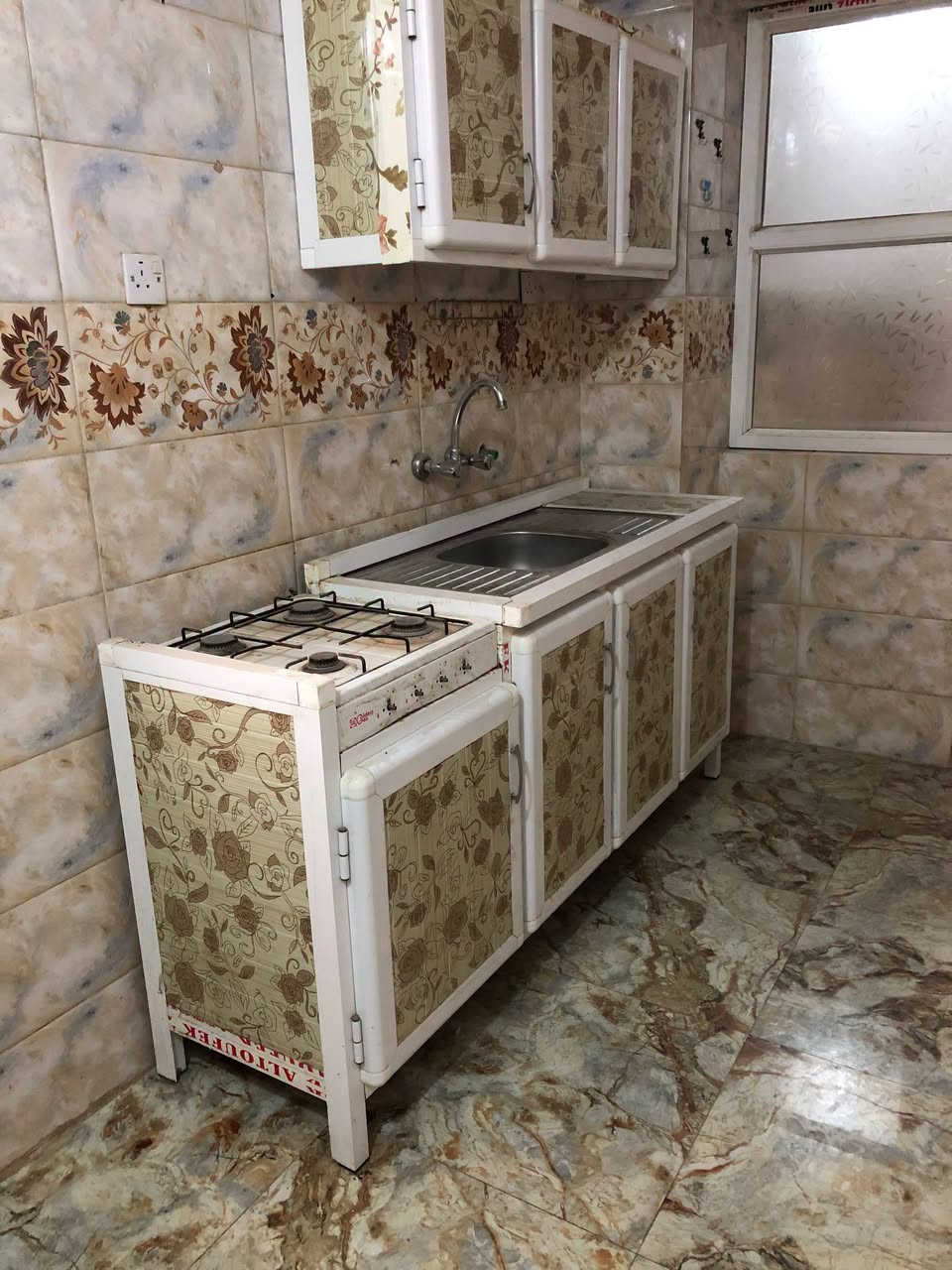 غرفة وصالة • جديد ونظيف • عوائل صغيرة