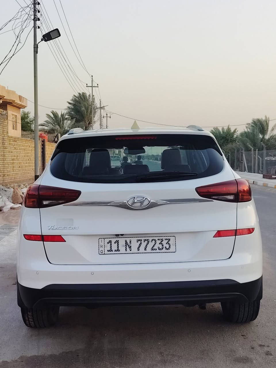 السلام عليكم 
توسان 2019 خليجي مكفوله رقم بغداد 
السيارة ع وضع الشركه جديدة حيل برغي مامفتوح بيها بصمه تشغيل وبصمه ابواب حساسات كامره خلفيه +داش كامرا السيارة ماشيه 108. مكان السيارة ذي قار الرفاعي 
موبايل *********** 
السعر 183وبيها مجال
ملاحظه بيها رصعات اثنين زغار اباب السايق ووحده بالجاملغ
