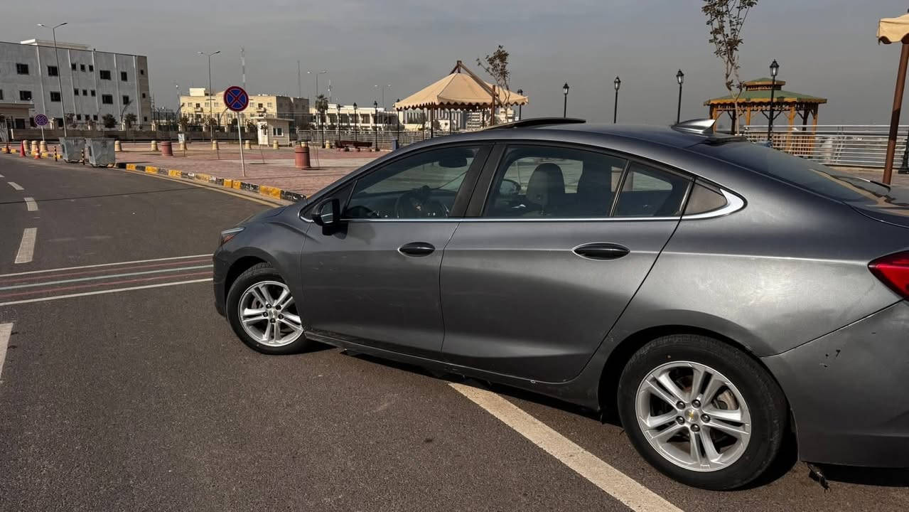 شوفرليت كروز للبيع …

🚘 الموديل: 2019
المحرك 1400 توربو🚀
🏁 الفئة: LT
الوارد: أمريكي  
📍 الممشى: 102mi
    < لون نفطي >

     & مواصفات &
كاربلاي +واندرويد اوتو 
كشنات تدفئة+ كشن السايق كهرب 
فتحة سقف 
شاشة وسطية 
 تشغيل عن بعد 
بصمة تشغيل 
بصمة ابواب 
تحكم كهربائي بالمراية
مثبت سرعة كروز
سماعات من شركة Bose العالمية + مضخم صوت رهيب 🔥
نظام - Auto stop/start التشغل والاطفاء 
نظام - Traction control مانع انزلاق 
حساسات خلفية 
مراقبة النقطة العمياء 
اضاءة LED
تبريد ثلج ❄️
تحكم بنزول الجامات Auto بالكامل 

⭕️ السيارة باسمي تحويل ثاني يوم ✅

السيارة ضررها حلو من امريكا بدون صبغ  فقط تعديل بارد بالجاملغ الخلفي + الدوسة صبغ + تعديل pdr بمكانتين كما موضح بالصور + طخة خفيفة بالسقف اثناء تنزل السيارة من الحاوية بالميناء  

بجم كبس بشرط حتى الدعامية 💯
كير ومحرك بشرط ✅
طخم تايرات جدد ✅

السعر (88 $) مكاني الموصل 
للتواصل /***********
