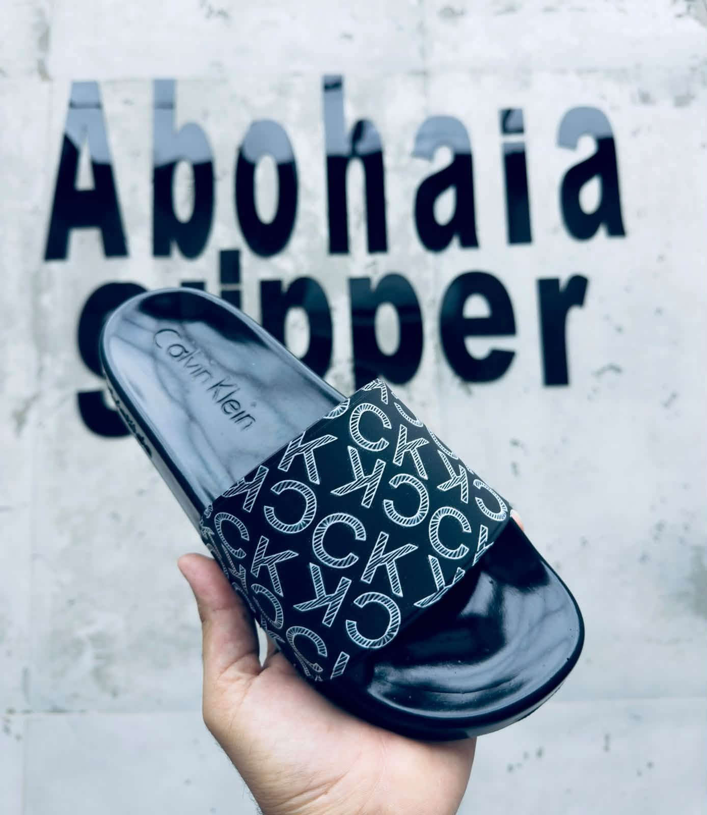 متوفر جمله ومفرد الحجز واتساب ***********

نص مكتوب في الصور:
- Abohaia slipper
- Abohaia stopper