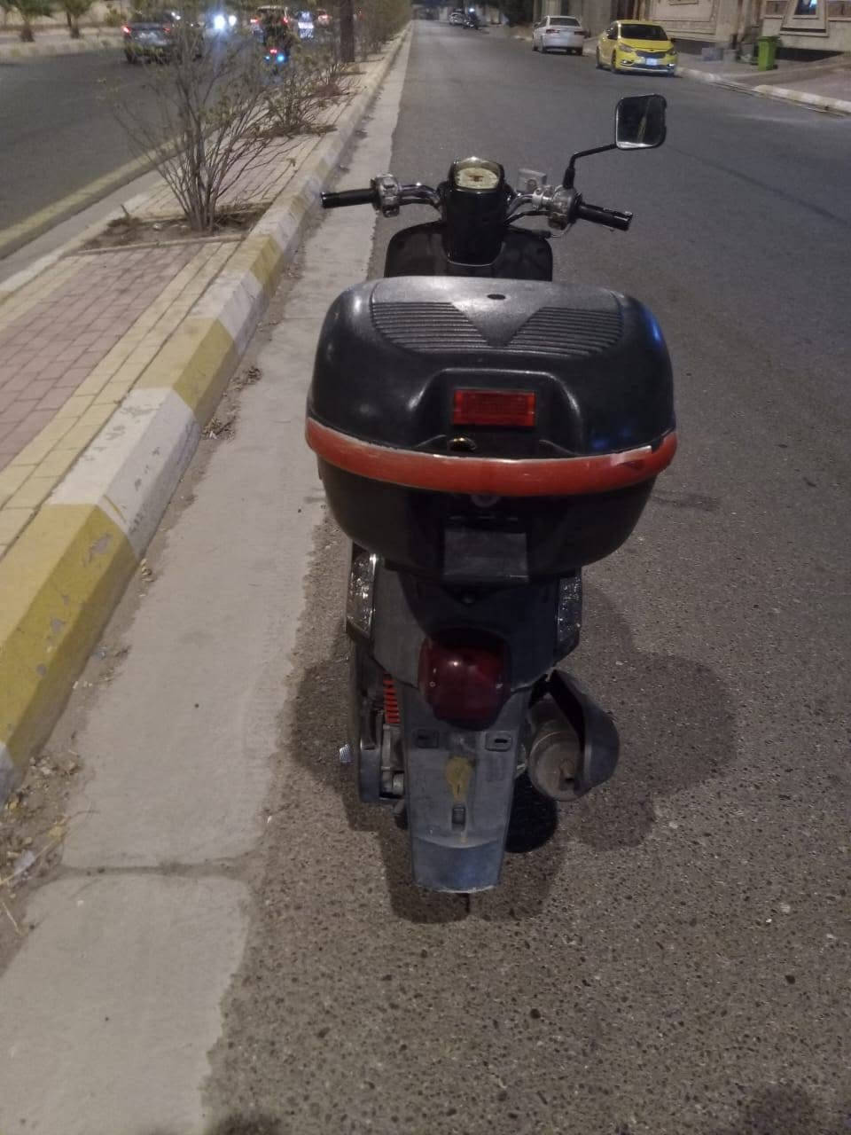السلام عليكم
دراجه بوليس البيع 
دراجه بلاديه ✅
كهربائية شغاله ✅
صلف او هندر شغاله✅
دراجه كامله
السعر 700بيه مجال
الرقم 
***********
