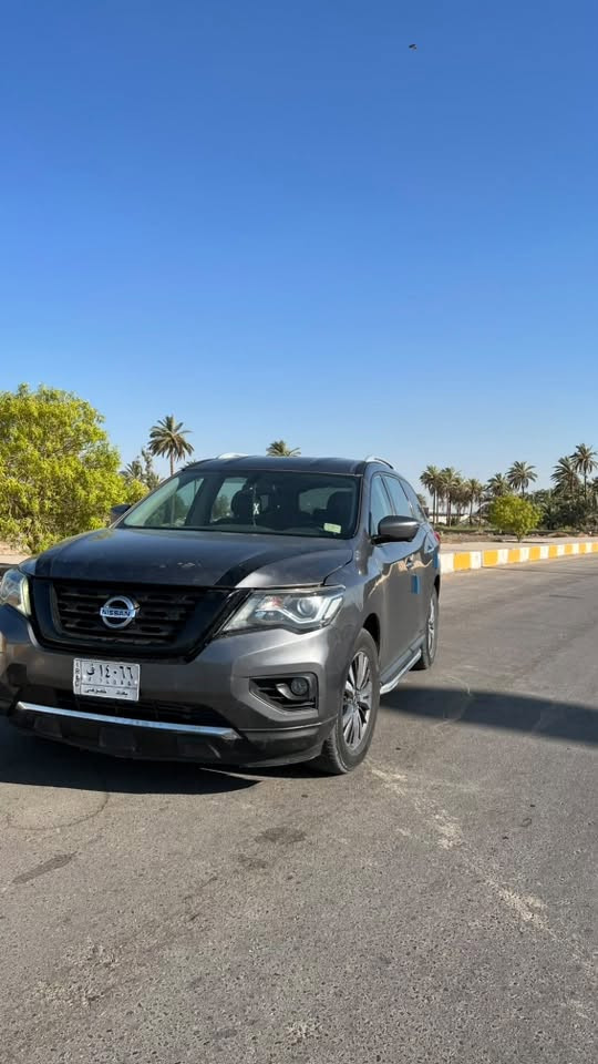 سلام عليكم 
نيسان بايث فايندر ٢٠١٩ فول مواصافات SL مكينة ٣٥٠٠
254 hp
320 N
١- حساسات خلفية + كامرة امامية
٢- كامرات ٣٦٠ درجة 
٣- مري قلاب + نقطة عمياء + تسخين ضباب 
٤- اضواء ترحيب خارجية وداخلية 
٥- تحكم ستيرن + تدفئة ستيرن 
٦- ثلاث قطع تبريد 
٧- كشنات كهرباء + تدفئة وتبريد كشنات 
٨- صندوق كهرباء شفط 
‏٩- AWD + two mode (درايم + اكسل ) 

* رقم بغداد باسمي 
* حادث جاملغات امامية وبنيد وجزء من الباب ملاون وشخط بالبيبان موضح بالصور 
* السيارة مجفتة المكينة بالجديد ابيع بيهة مكينة
* السعر :- 145 وبيهة مجال 
* تحويل ثاني يوم 
* للاستفسار واتساب او اتصال ***********
